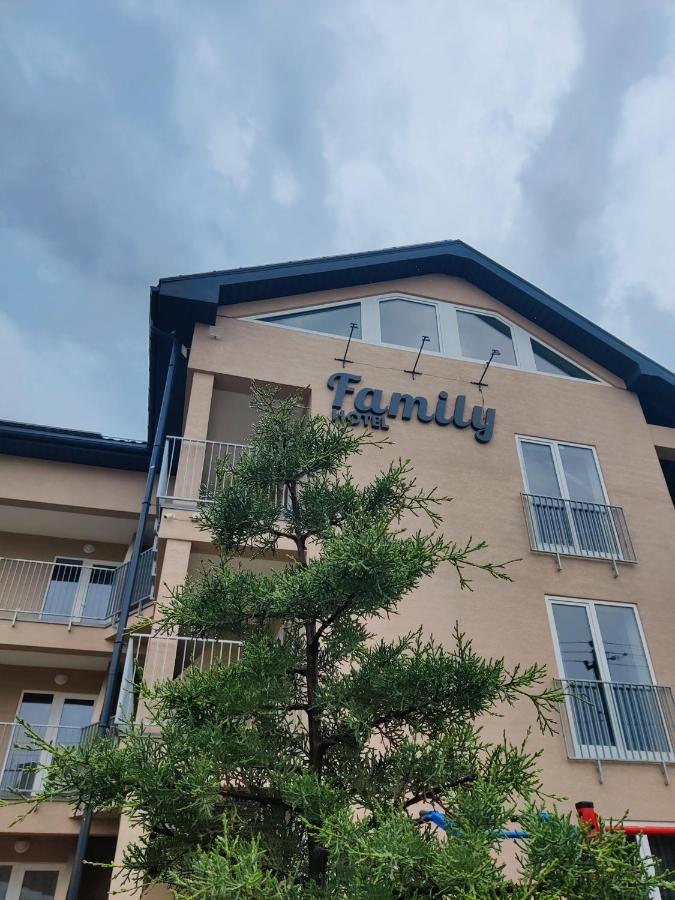Family Hotel Hrybivka Esterno foto